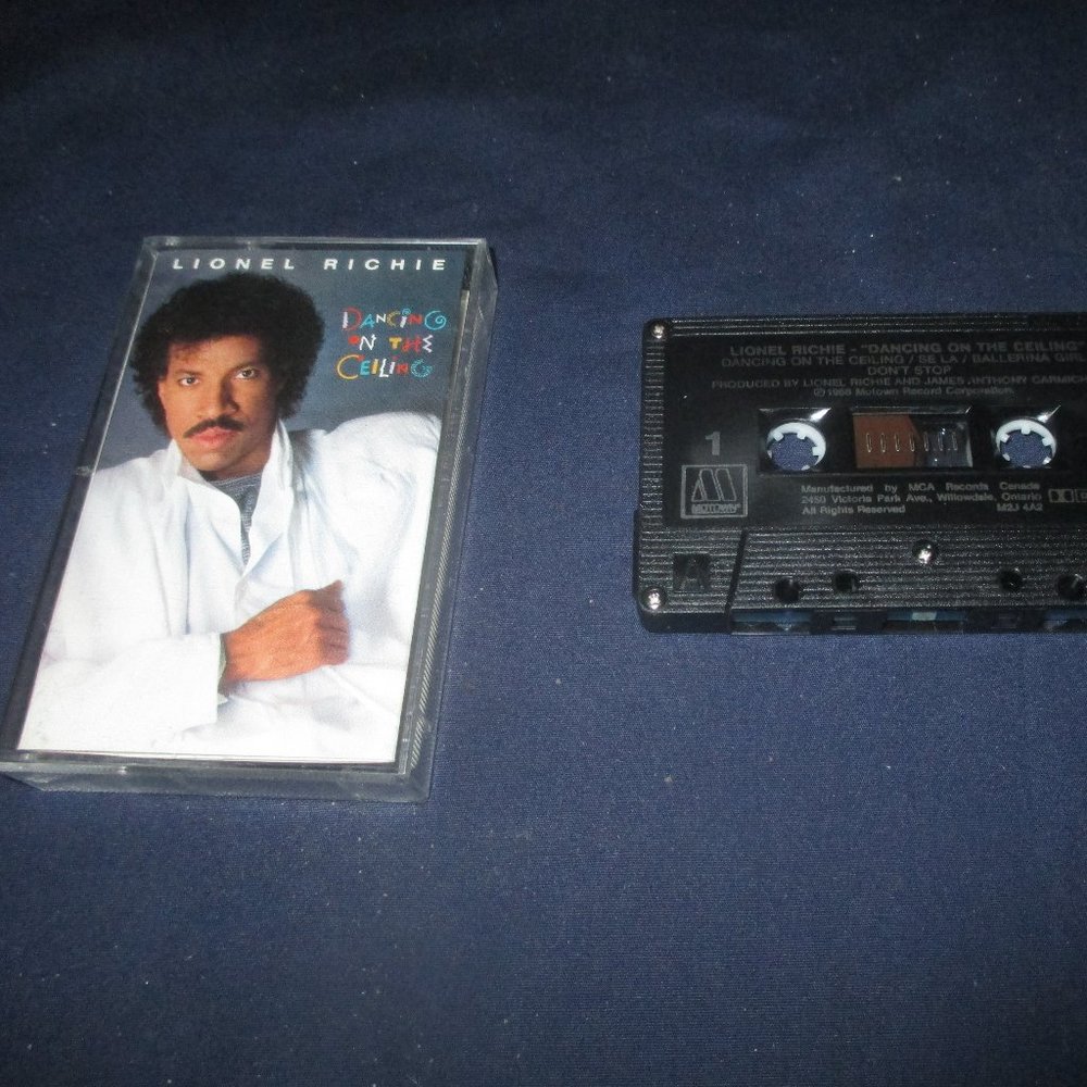Lionel Richie - Dancing On The Ceiling on cassette (MCA Records Canada, 1985)